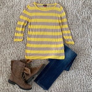 Vince Camuto yellow/beige striped sweater tee sz M